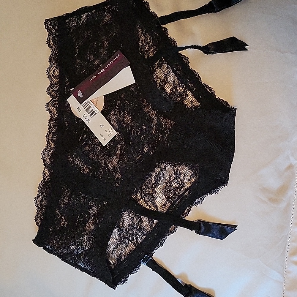 Princesse Tam Tam Black Lace Panty with detachable Garders sz L NWT